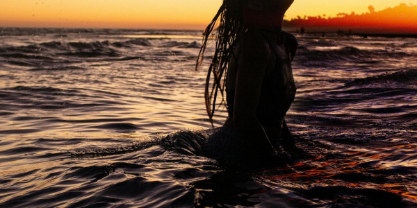 Beneficios del agua de mar para el pelo